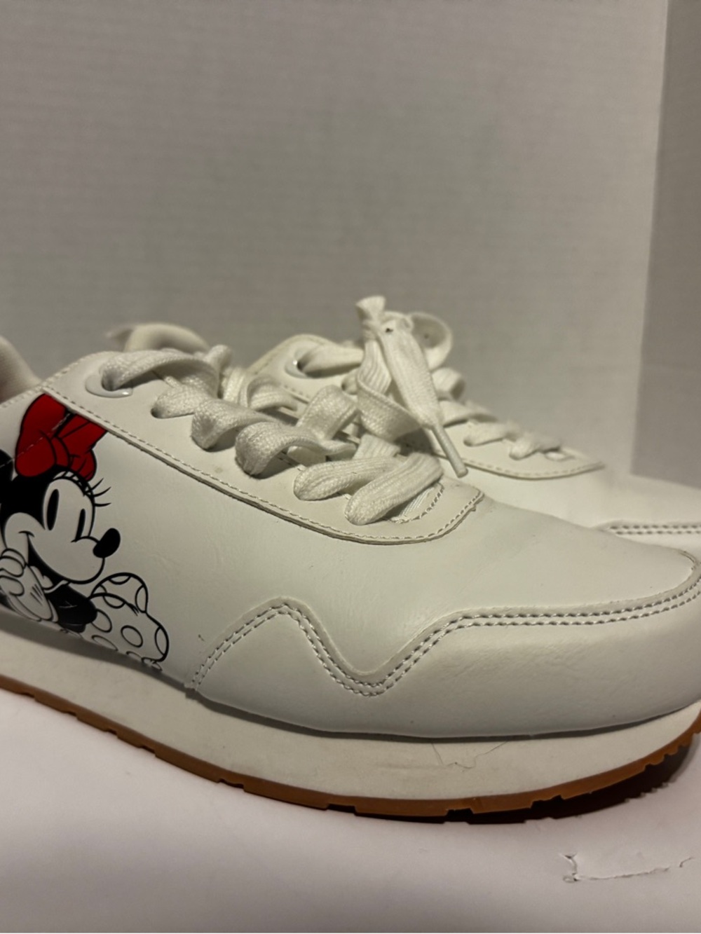 Minnie Mouse Athletic B3373 White Red Black Lace Up Low Top Sneakers Logo